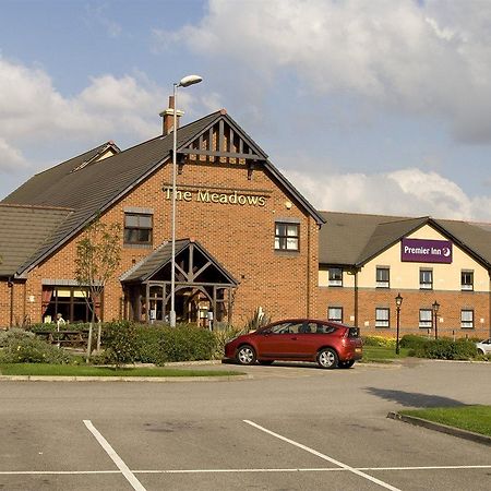 Premier Inn Barnsley Wombwell Exterior photo